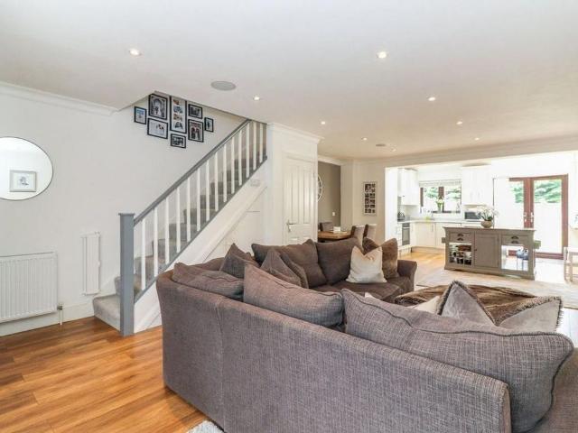 House for rent in Pouchen End, Hertfordshire