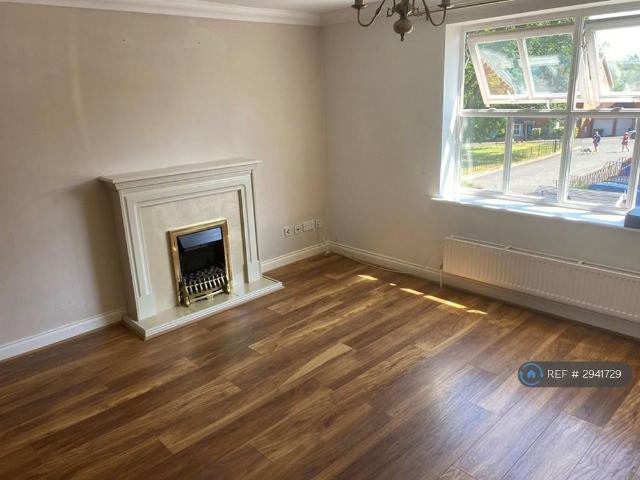 House for rent in Whitebushes, Red Hill