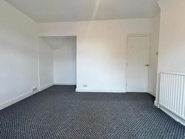 House for rent in Measborough Dike, Barnsley