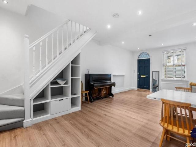 House for rent in London Borough of Merton, Greater London