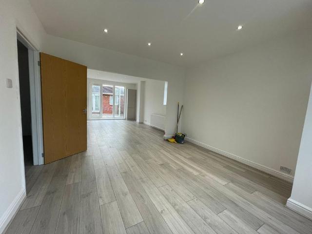 House for rent in Hayes, Greater London