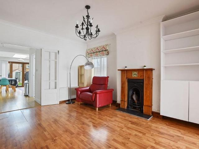 Room for rent in Holywell Estate, North Watford