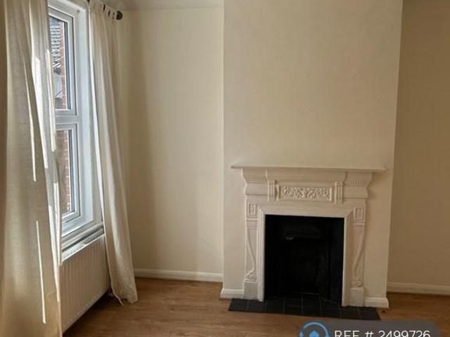 House for rent in Guildford Park, Guildford