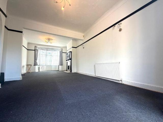 House for rent in Barkingside, Greater London