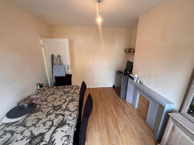 House for rent in London Borough of Ealing, Greater London