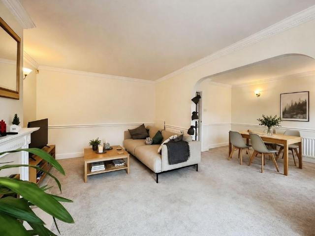 House for rent in Gerrards Cross, Denham