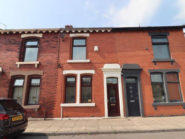 House for rent in Queen's Park, Blackburn