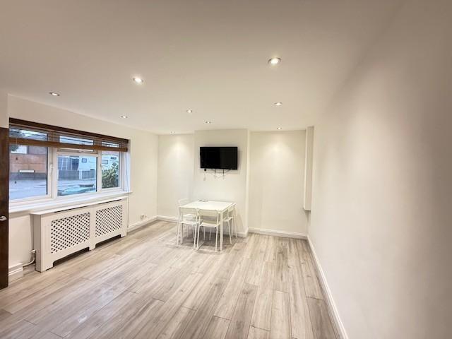 House for rent in Kingswood, North Watford