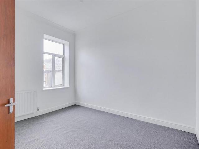 House for rent in Plasnewydd, Falcon Lodge