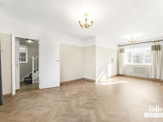 House for rent in South Hornchurch, Greater London