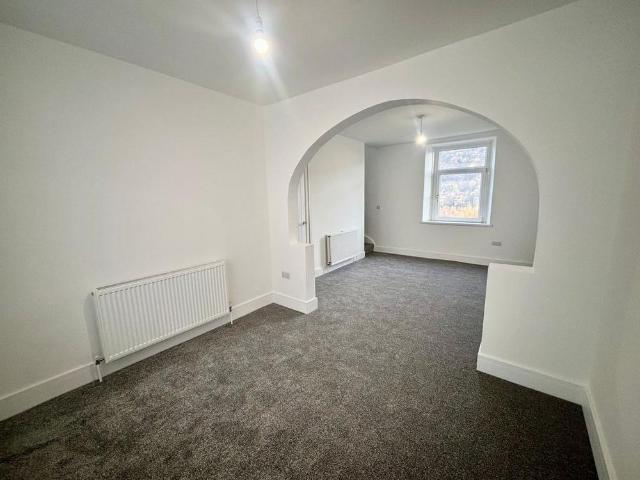 House for rent in Miskin, Wales