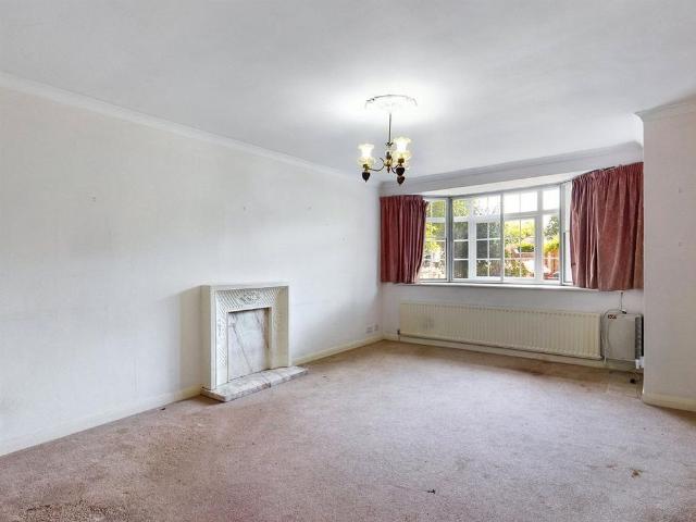 House for rent in Lower Halliford, Surrey