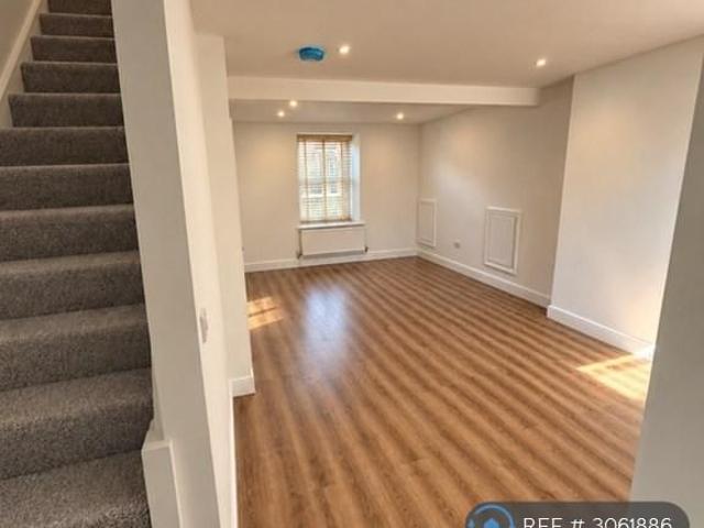 House for rent in Box, Llanelli