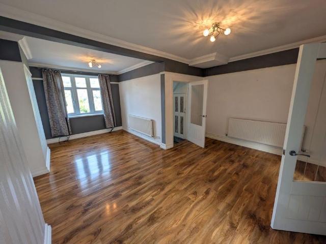 House for rent in Penrhiwceiber, Wales