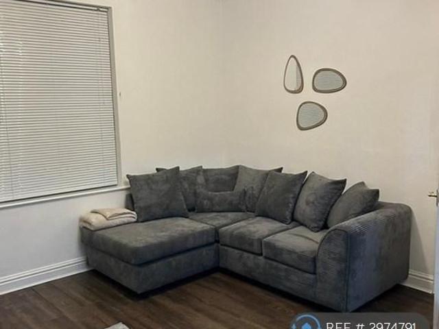 House for rent in Plasnewydd, Falcon Lodge