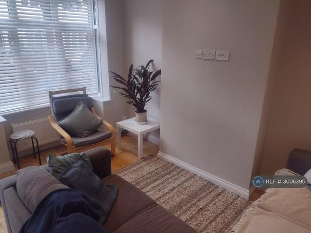 House for rent in London Borough of Merton, Collier's Wood