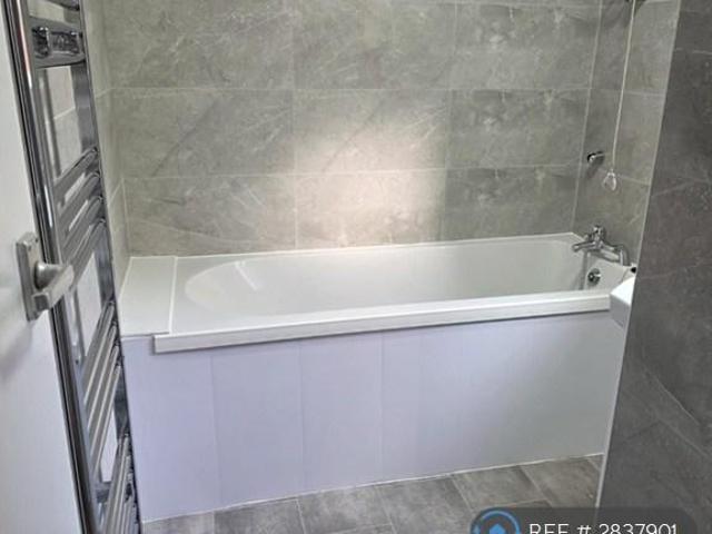 House for rent in Highfields, Old Wharf