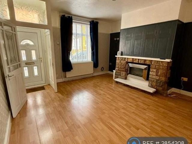 House for rent in Burnedge, Greater Manchester