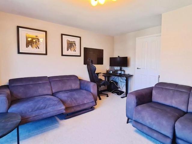 House for rent in Shinfield