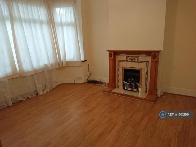 House for rent in Marks Gate, Greater London