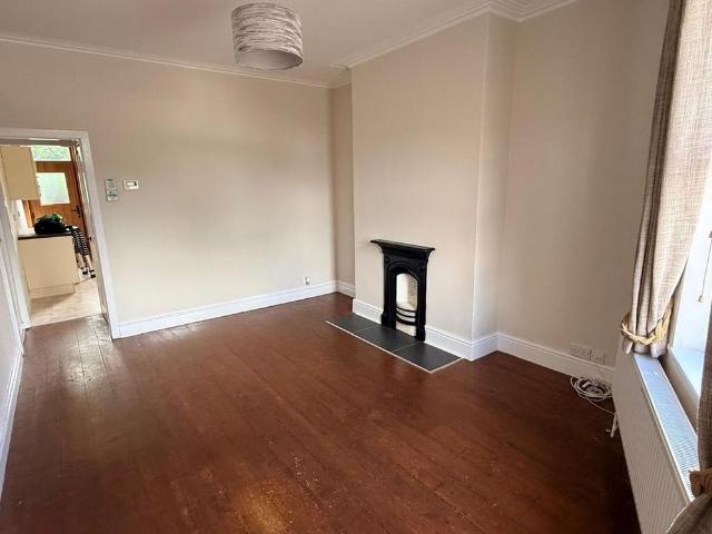 House for rent in Belle Isle, West Yorkshire