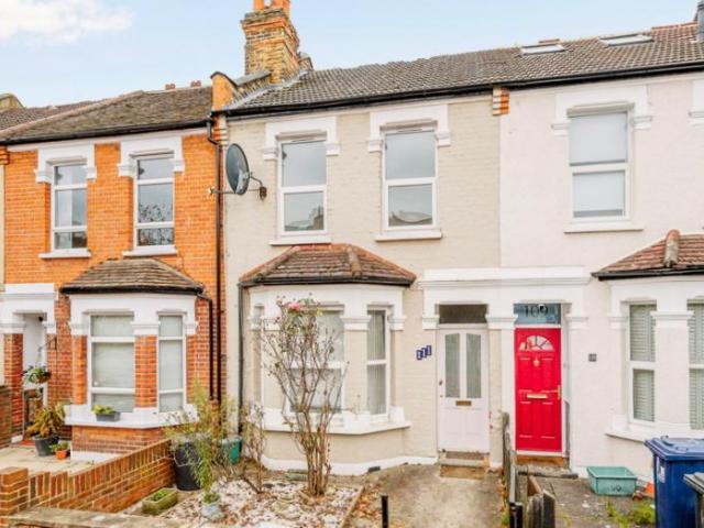 House for rent in London Borough of Ealing, Hanwell