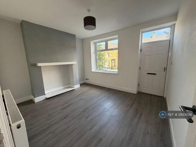 House for rent in Thornbury, West Yorkshire