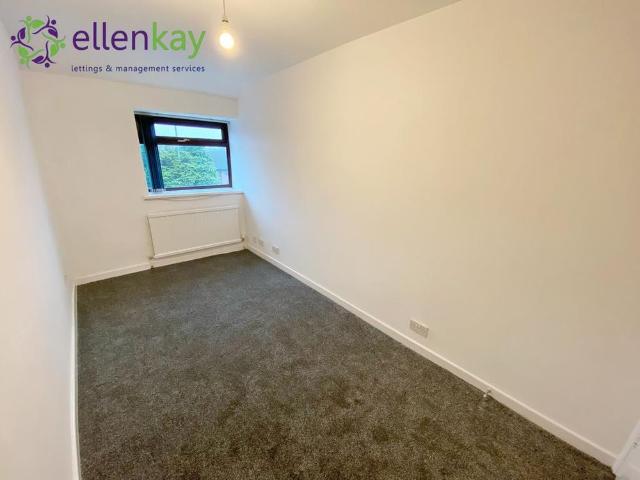 House for rent in Burnedge, Greater Manchester