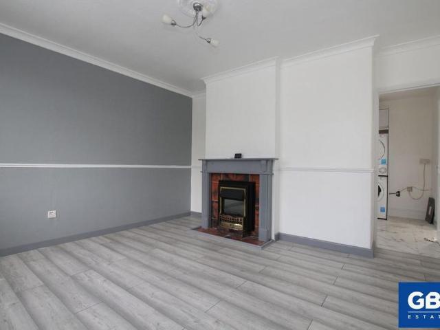 House for rent in London Borough of Havering, Greater London