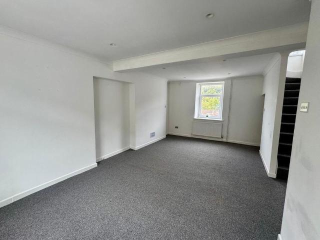House for rent in Penrhiwceiber, Miskin