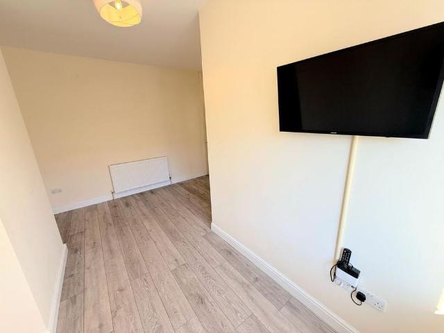 House for rent in Akroydon, Halifax