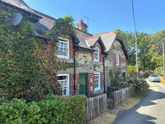 House for rent in Llanelidan