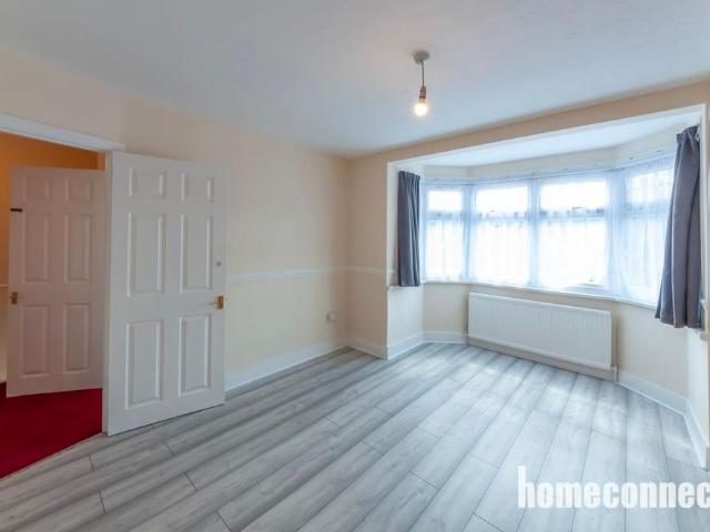 House for rent in Gants Hill, Greater London