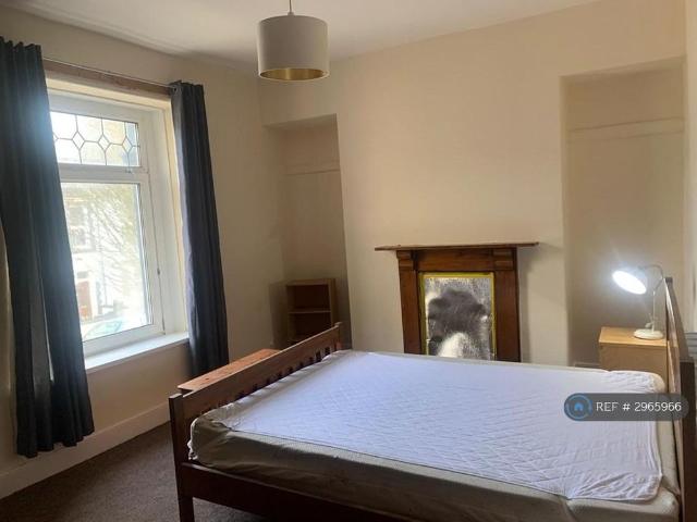 House for rent in Nangreaves, Wales