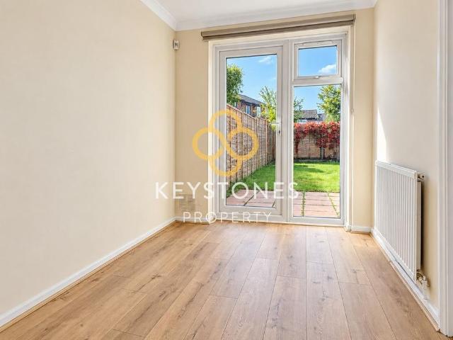 House for rent in Goodmayes, Greater London