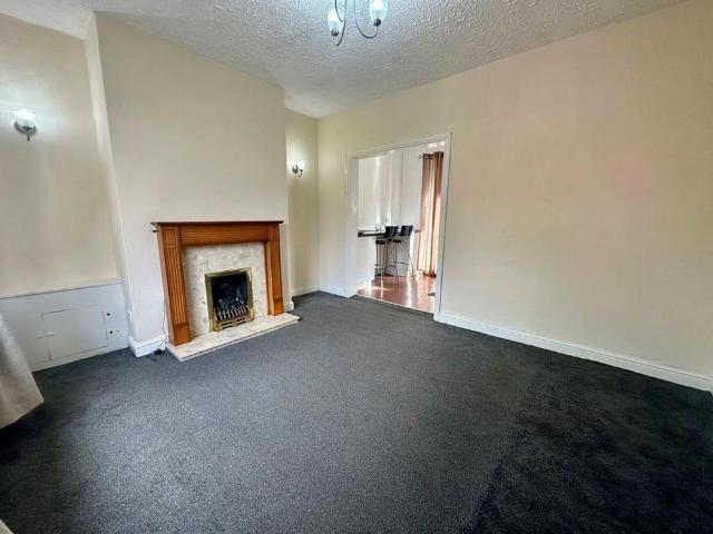 House for rent in Shaw Side, Oldham