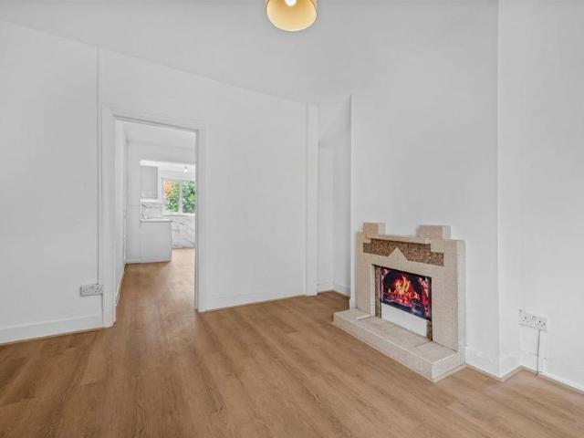 House for rent in Silvertown, Greater London