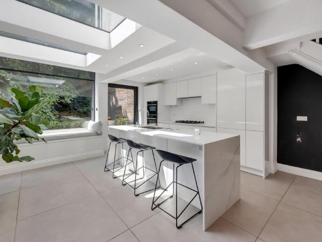 House for rent in Chalk Farm, Primrose Hill