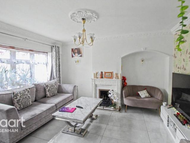 House for rent in Becontree, Greater London