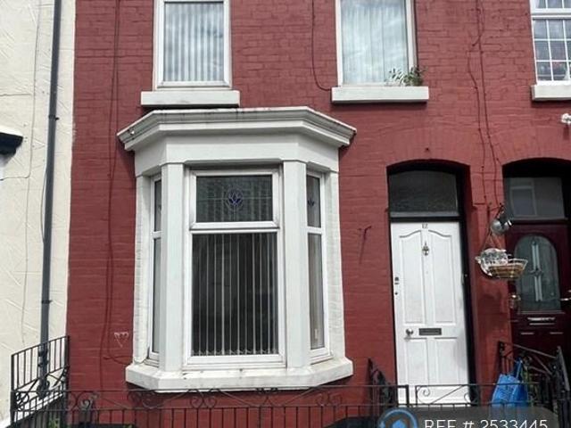 House for rent in Calderstones