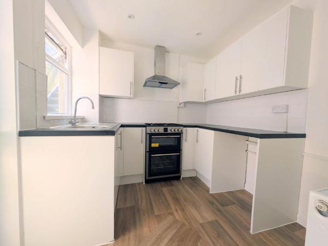 House for rent in Penrhiwceiber, Wales