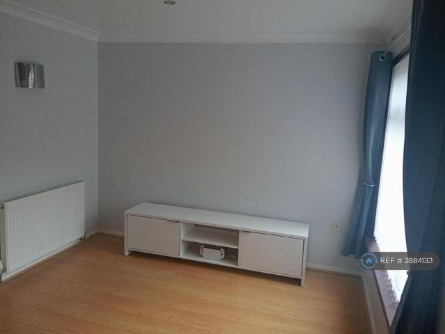 House for rent in Digmoor, Roby Mill