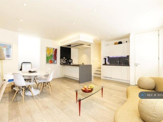 House for rent in Angel, Greater London