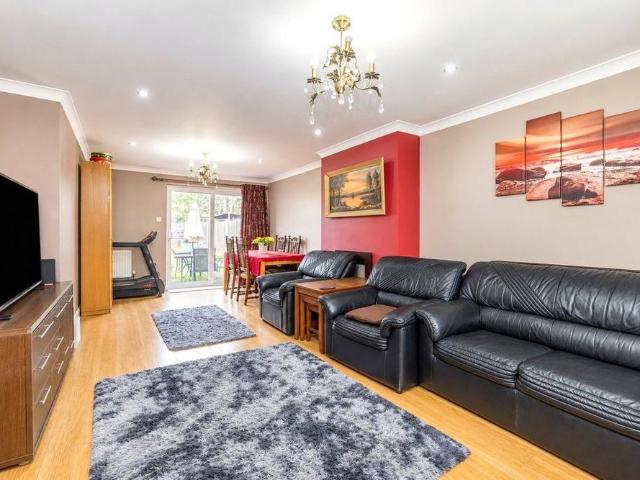 House for rent in Watford Rural, Batchworth