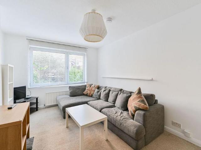 House for rent in London Borough of Merton, Collier's Wood