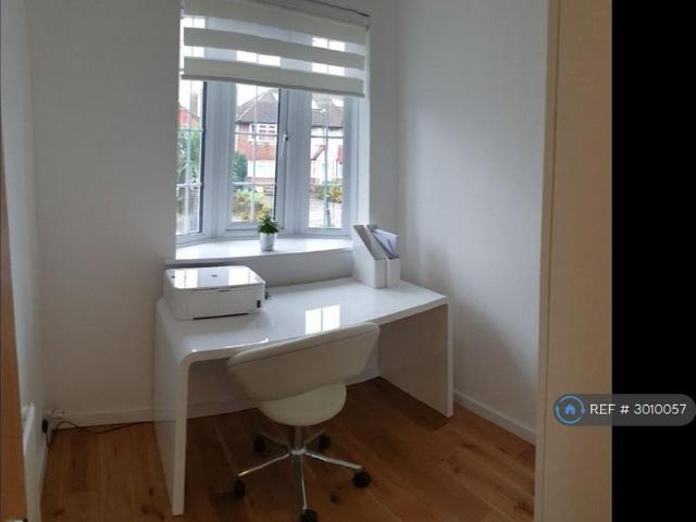 House for rent in London Borough of Merton, Greater London