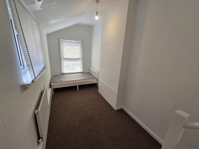 House for rent in Farley Hill, Spring Park