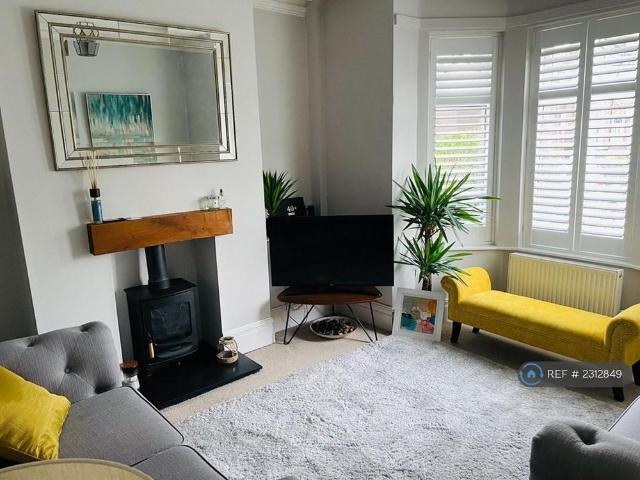 House for rent in Heaton Moor, Greater Manchester