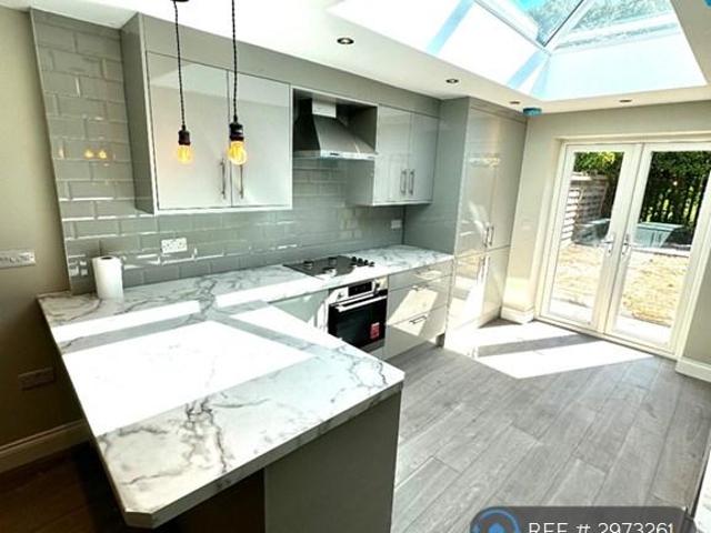 House for rent in Kew, Greater London