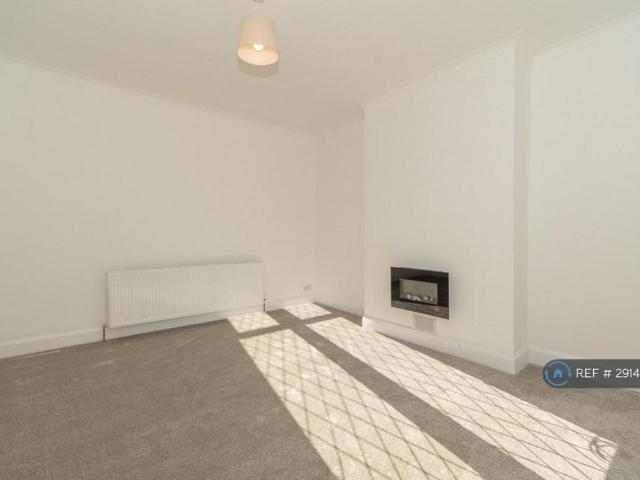 House for rent in Cowlersley, West Yorkshire